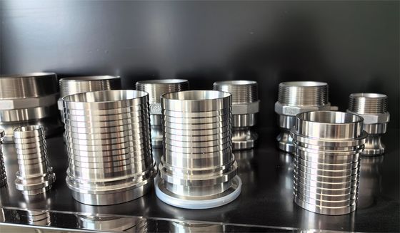 Conector de tanque Processo de fundição de precisão de cera perdida com equipamento de torno CNC