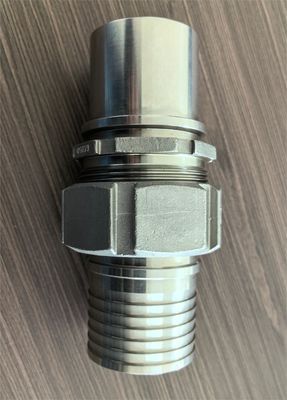 Equipamento de aço inoxidável Centro de usinagem CNC de aço inoxidável Conectores de caminhão-tanque de processo de cera perdida
