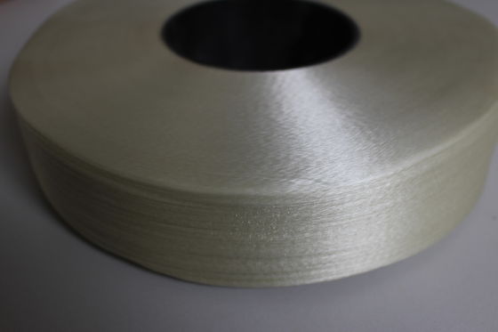Fase B Compósito de resina modificada de cor marfim com fita de fibra de vidro não tecida de classe H, livre de álcalis, após cura